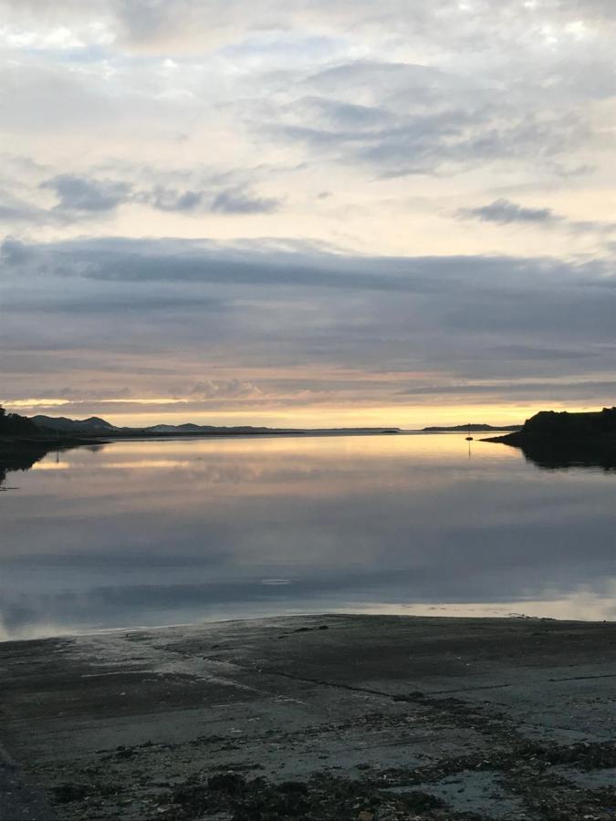 The Beautiful Lazy Llama Shepherd Hut Farm Stay Ballyshannon Esterno foto